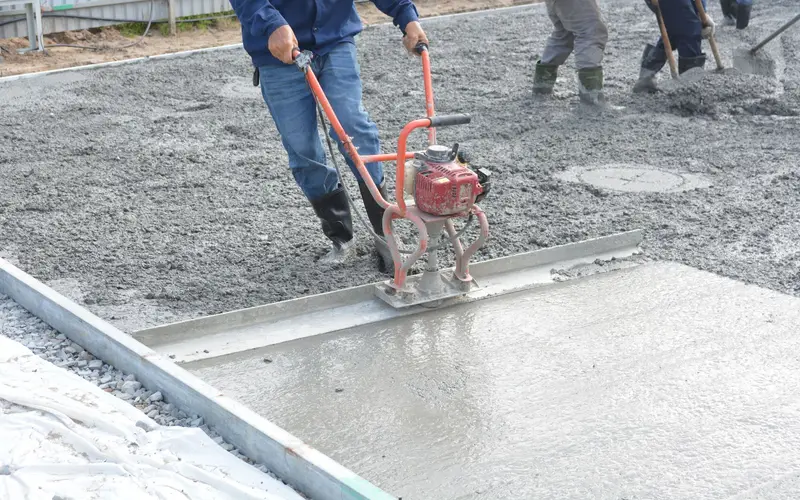 Concrete work in Chattanooga, TN: crew finishing a poured slab